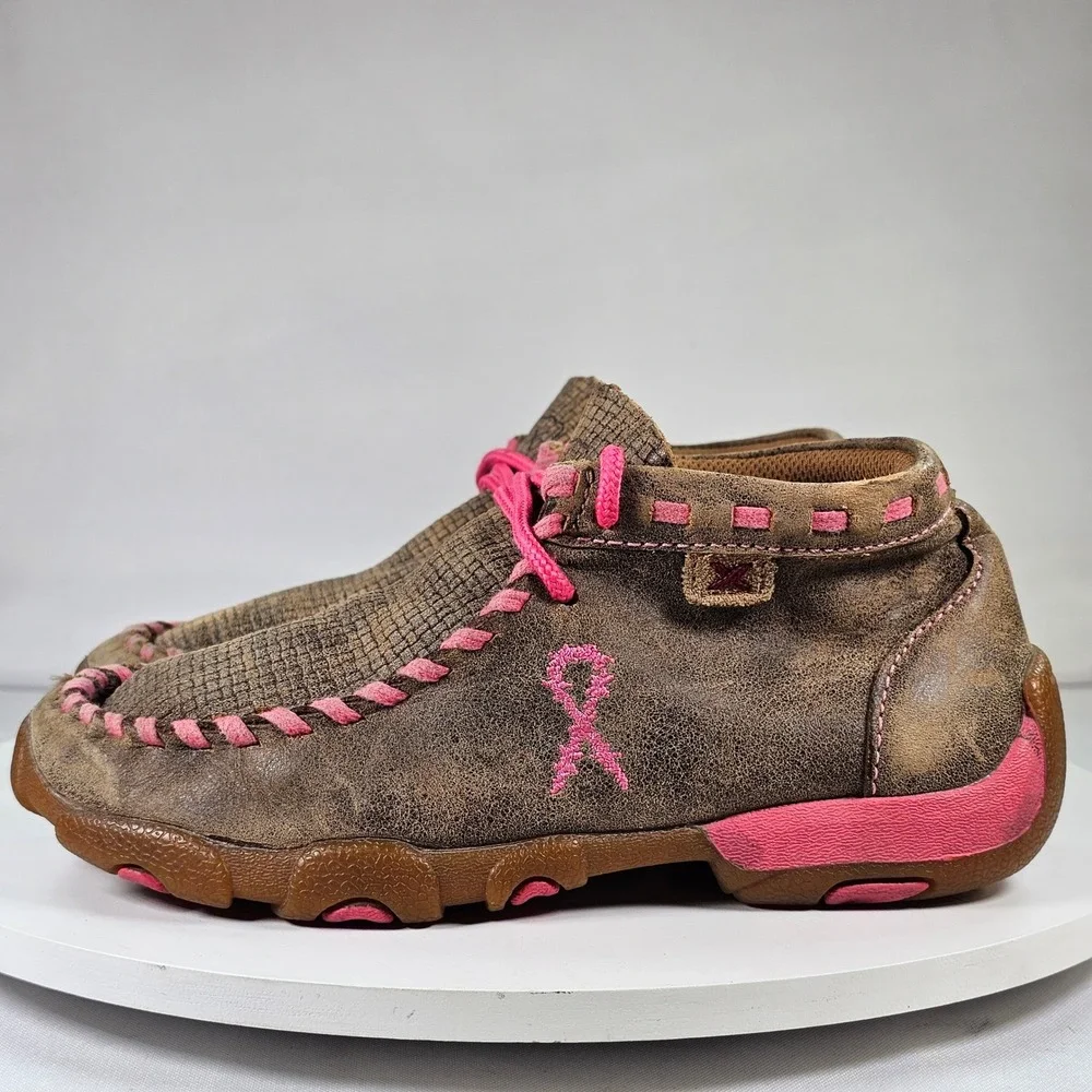 Twisted X‎ Kids Driving Moc Brown Pink Breast Cancer Ribbon Shoes YDM0026 12.5M